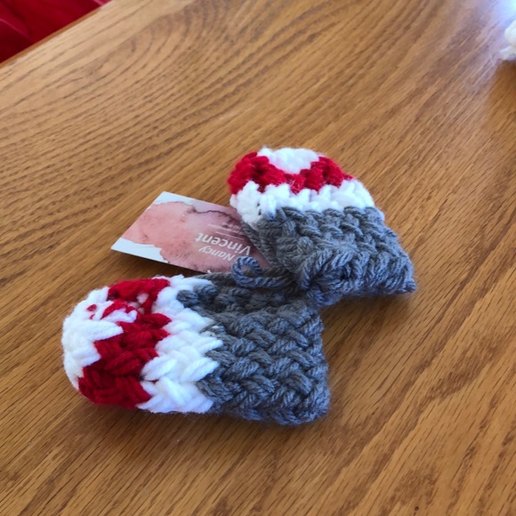 Hat abd slippers - Picture 3 of 3